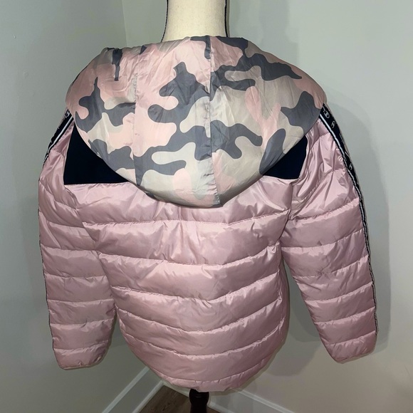 ❌SOLD❌WOMENS CHAMPION PUFFER JACKET - Picture 5 of 11